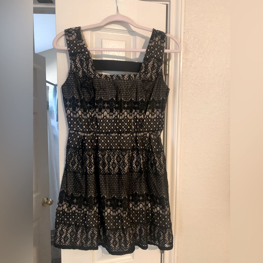 Fishbowl: Black Lace A-Line Dress with Strappy Back (M)